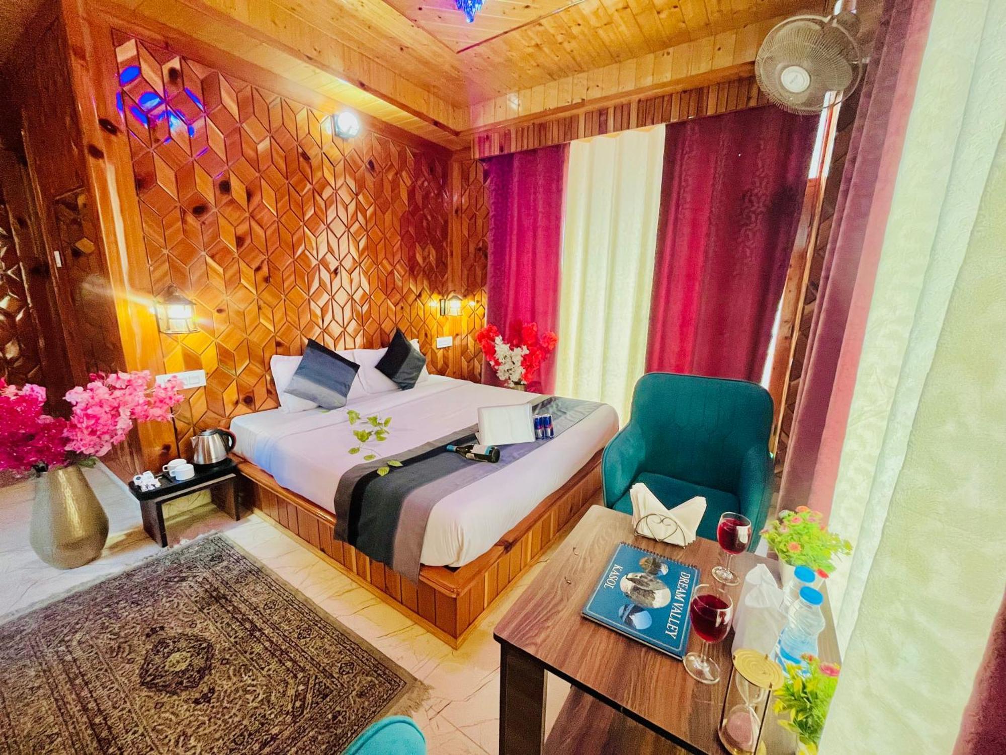 Hotel Pablo Escobar Kasol Dış mekan fotoğraf