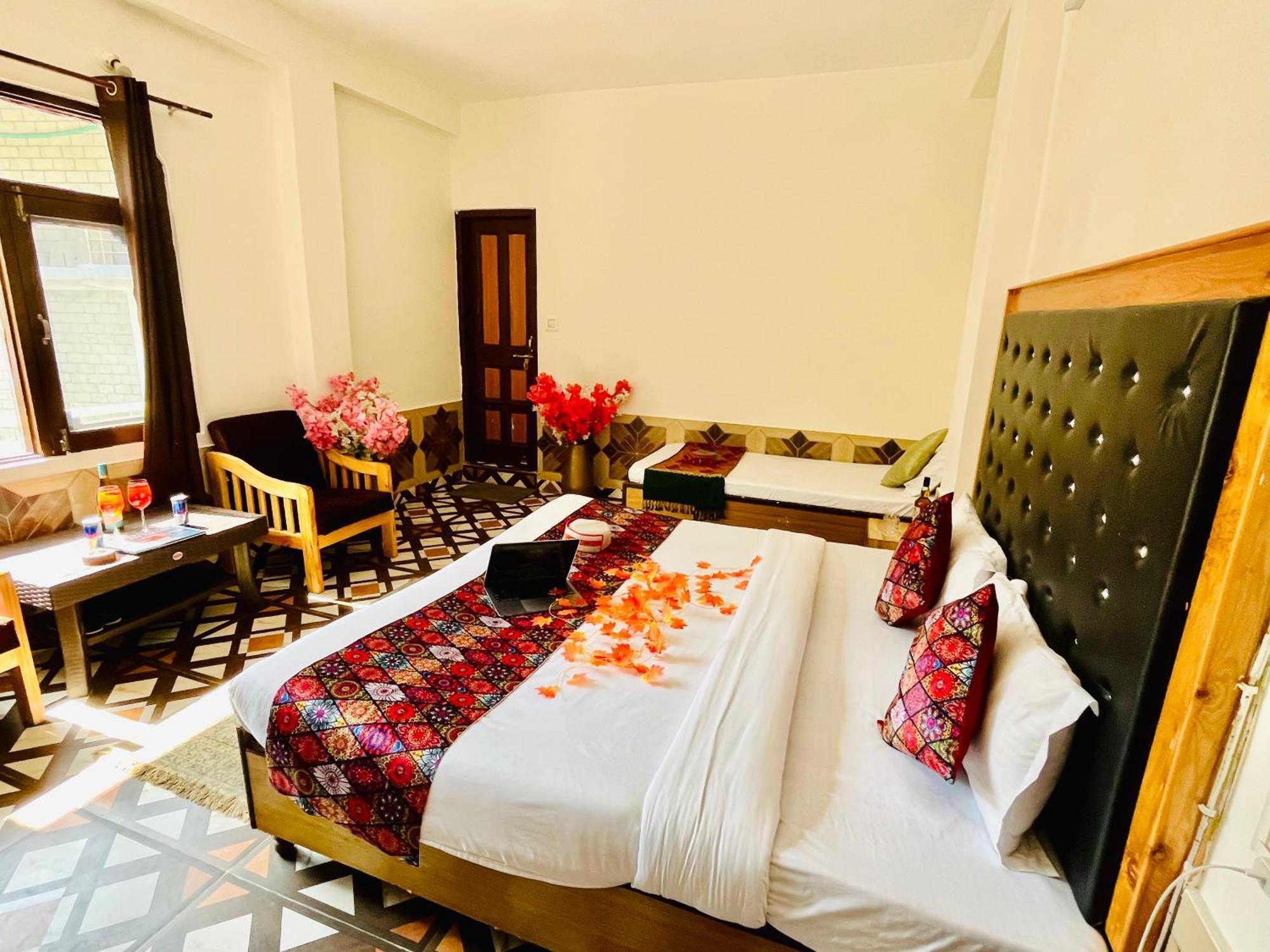 Hotel Pablo Escobar Kasol Dış mekan fotoğraf