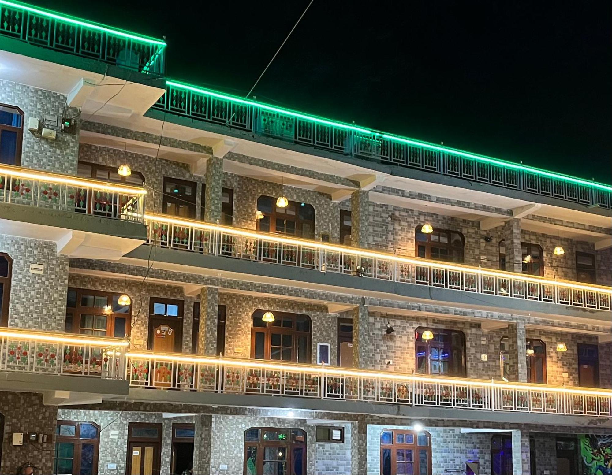 Hotel Pablo Escobar Kasol Dış mekan fotoğraf