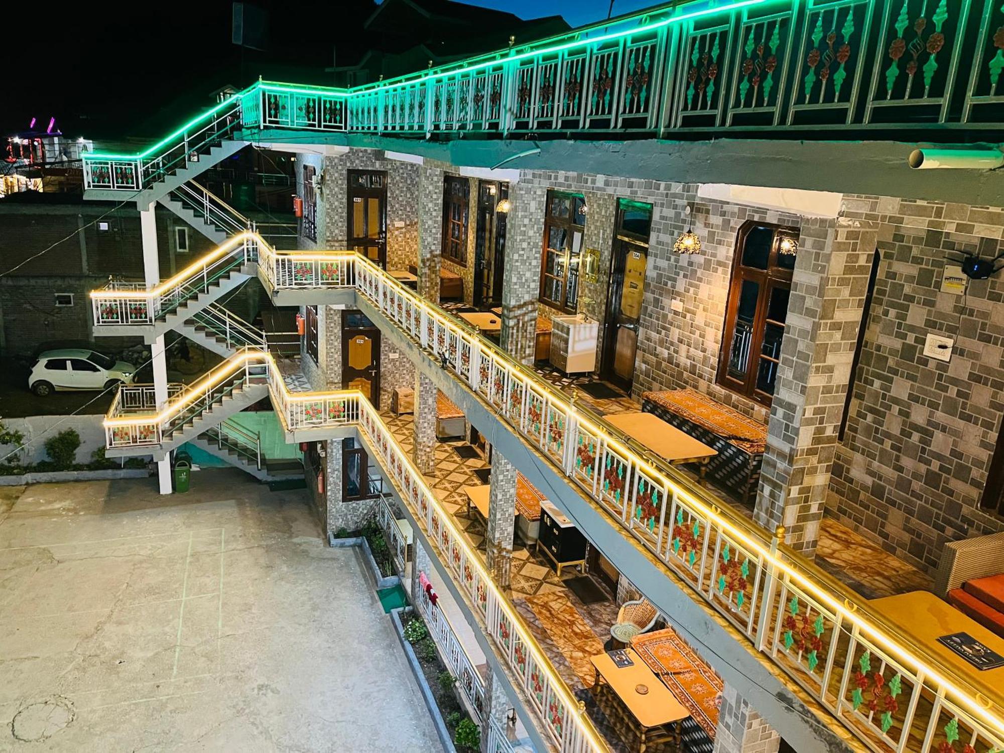 Hotel Pablo Escobar Kasol Dış mekan fotoğraf